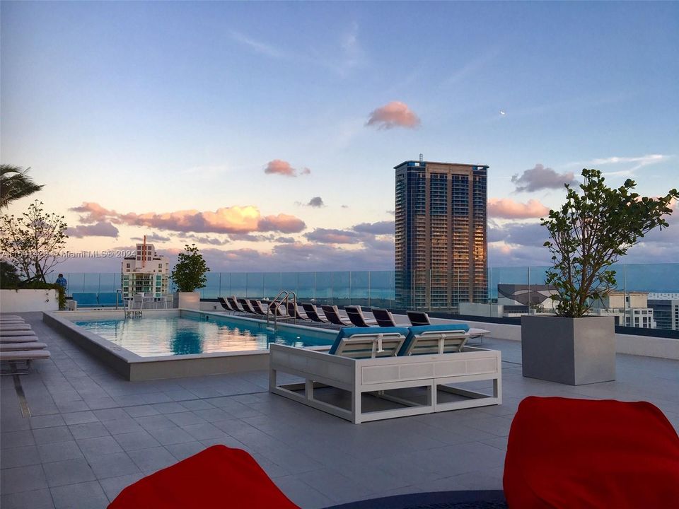 Recently Rented: $6,500 (2 beds, 2 baths, 1121 Square Feet)