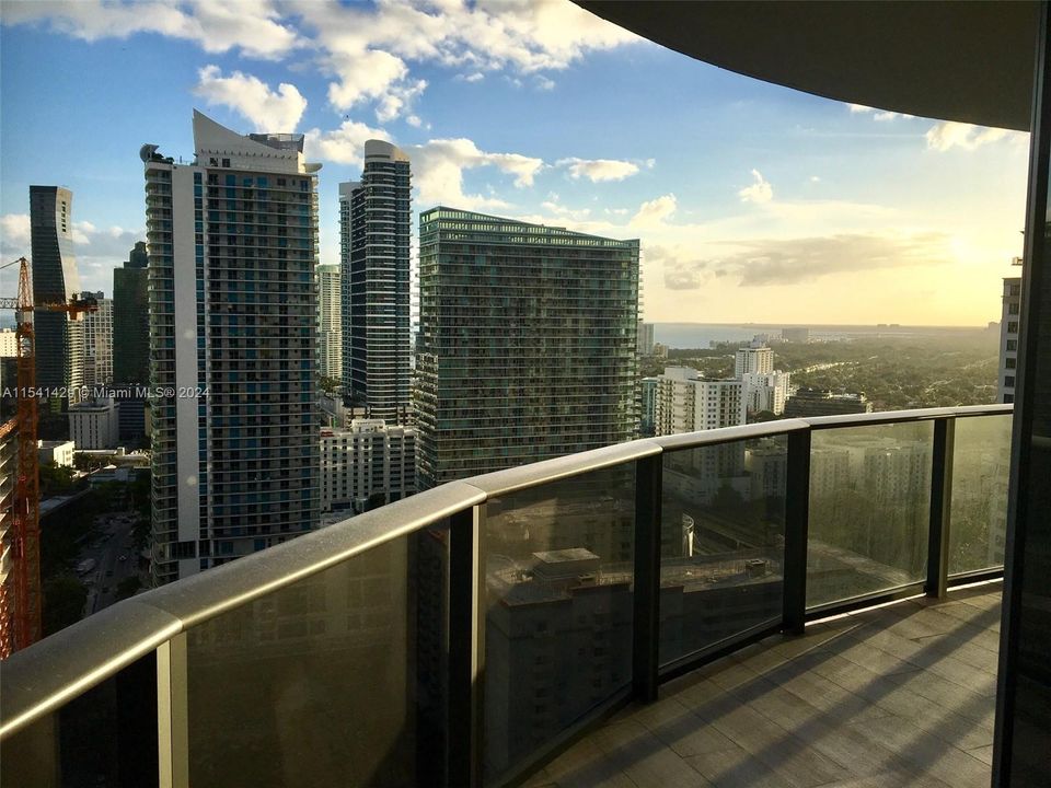 Recently Rented: $6,500 (2 beds, 2 baths, 1121 Square Feet)