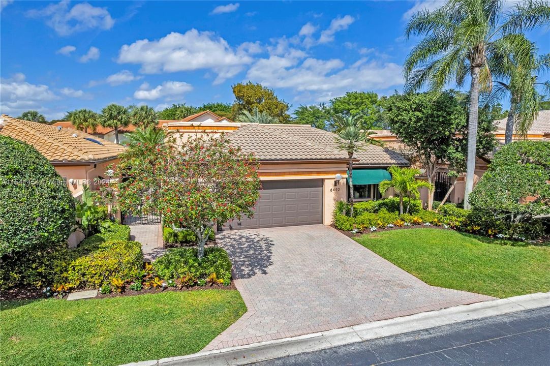 Recently Sold: $1,150,000 (3 beds, 3 baths, 2372 Square Feet)