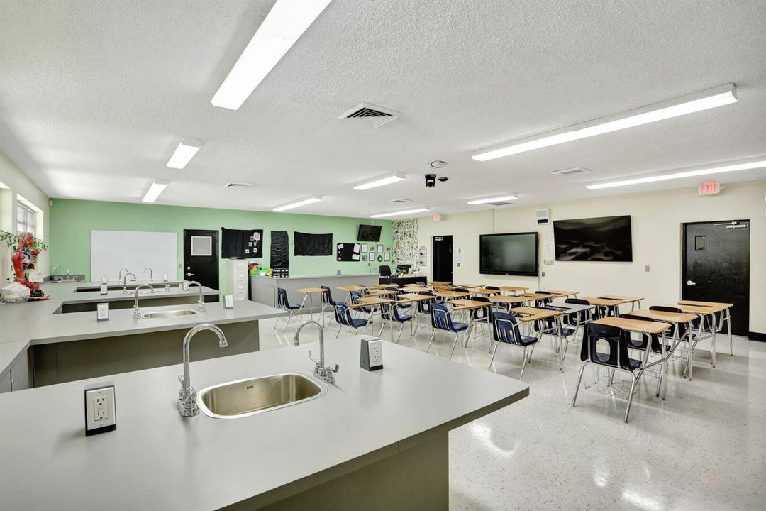 N Building Classroom4