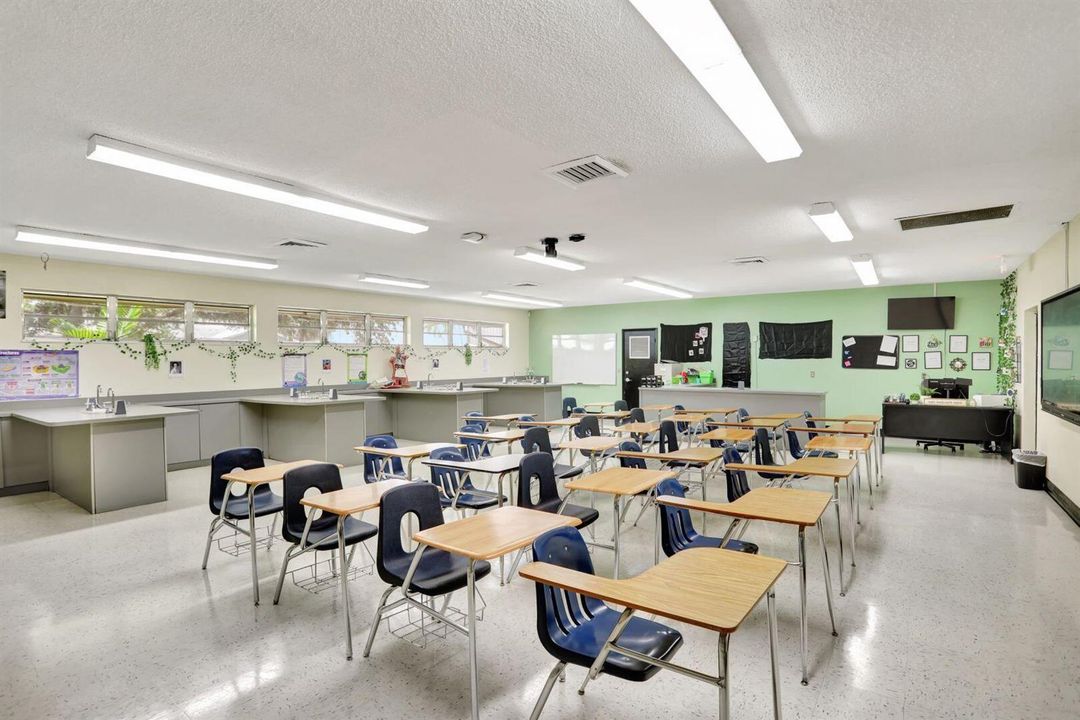 N Building Classroom5