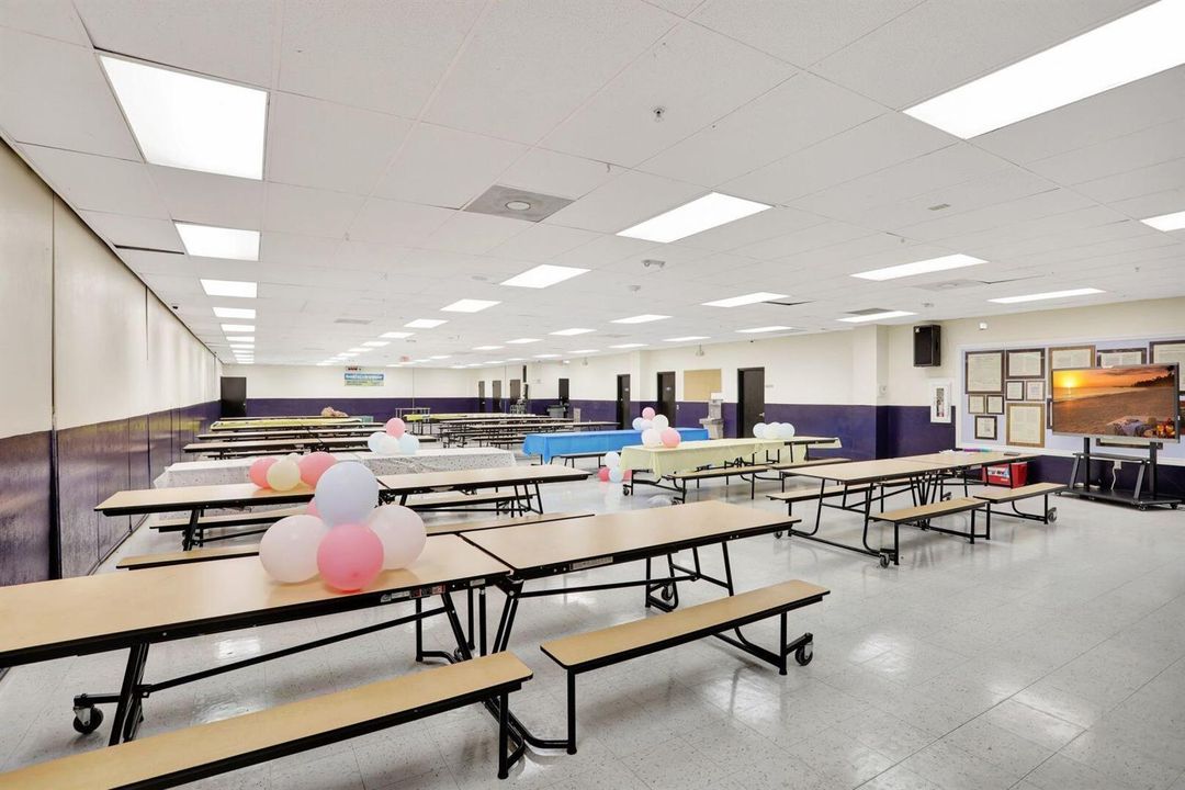 Cafeteria2