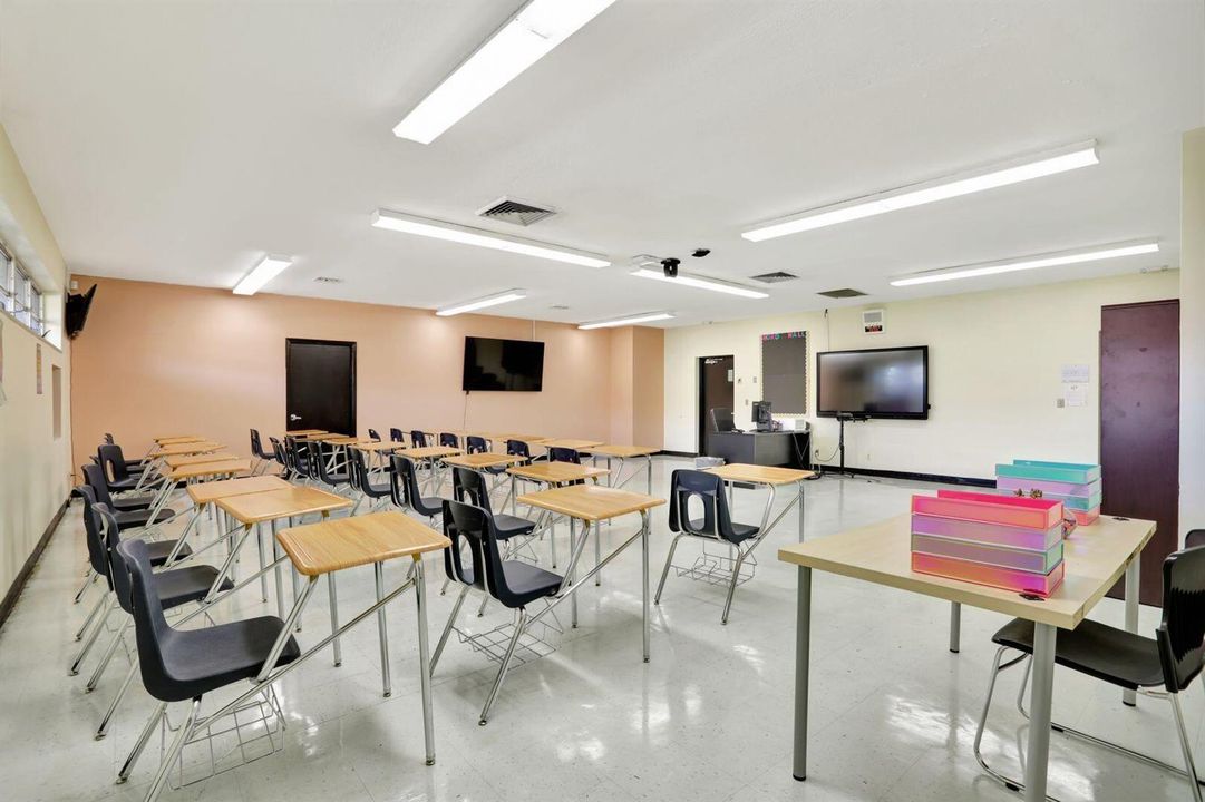 N Building Classroom2 - Copy