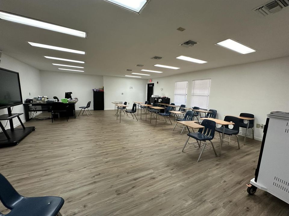 Zion Temp Building Pic 2