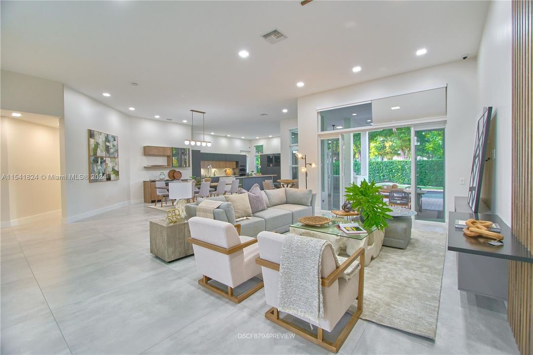 For Sale: $2,195,000 (5 beds, 3 baths, 3951 Square Feet)