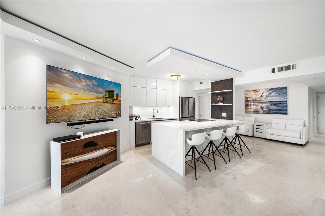 For Sale: $2,395,000 (2 beds, 2 baths, 1490 Square Feet)