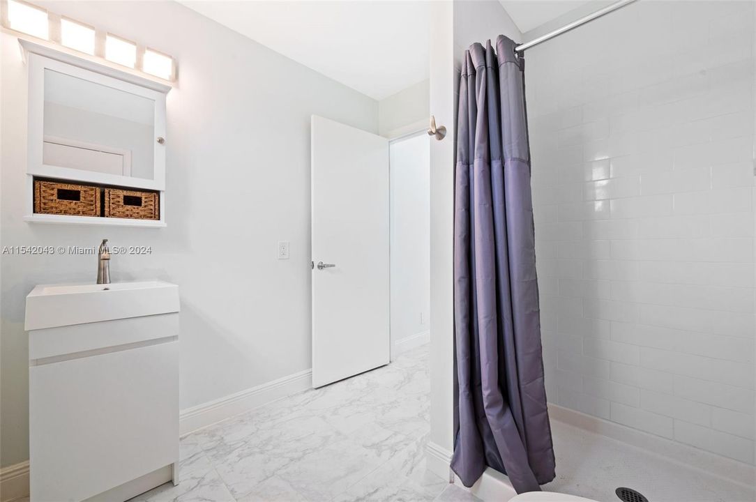 Недавно арендовано: $11,000 (5 спален, 5 ванн, 4698 Квадратных фут)