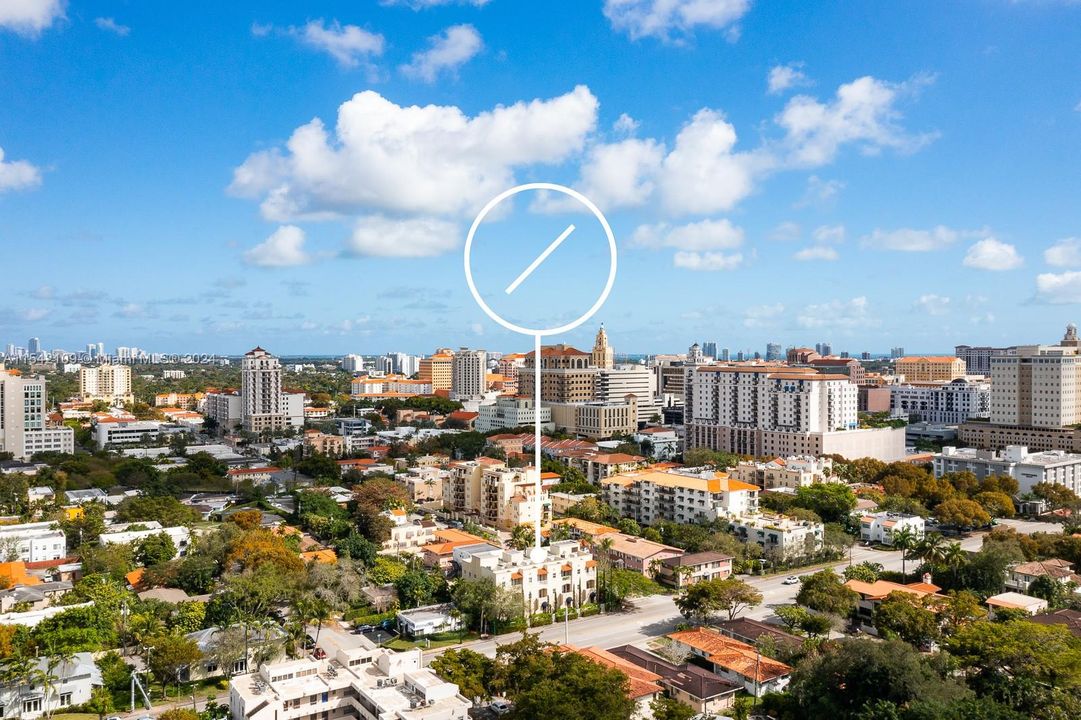 Recently Rented: $6,000 (3 beds, 3 baths, 2500 Square Feet)