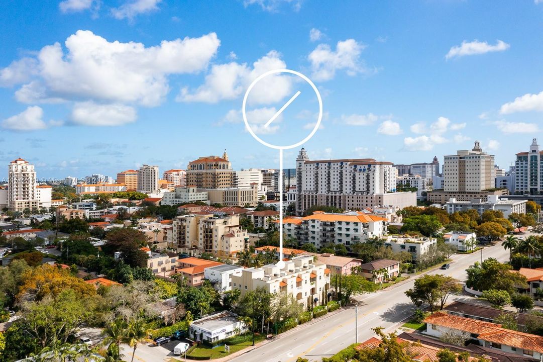 Recently Rented: $6,000 (3 beds, 3 baths, 2500 Square Feet)