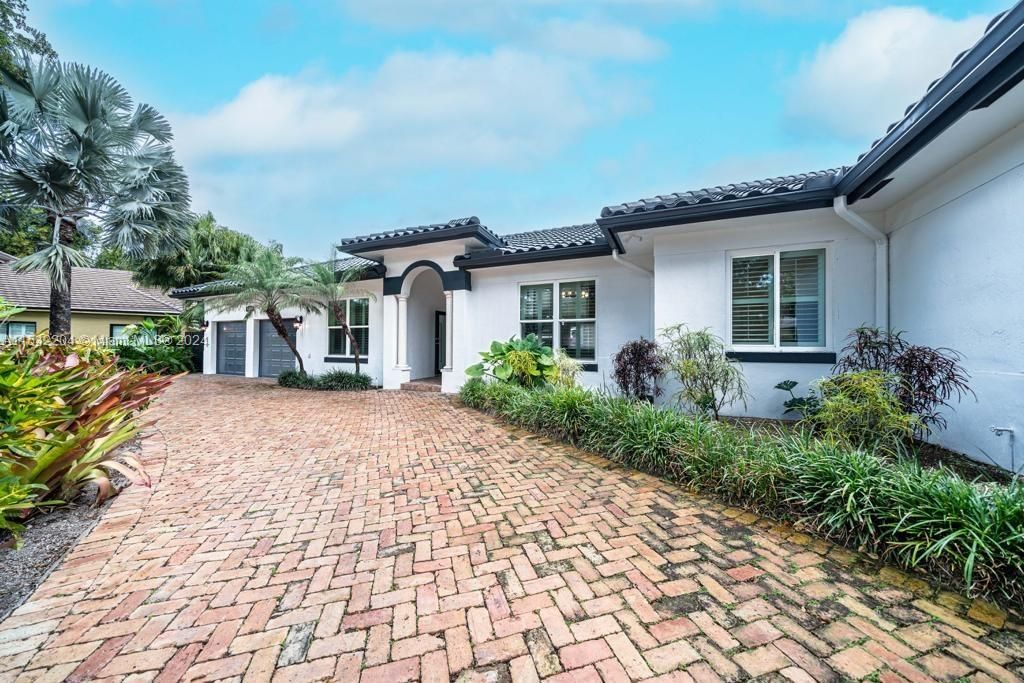Active With Contract: $1,379,000 (4 beds, 3 baths, 2399 Square Feet)