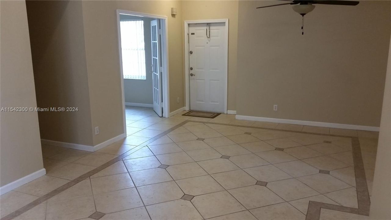 Recently Rented: $3,500 (4 beds, 2 baths, 1597 Square Feet)