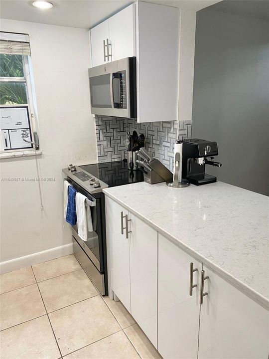 Recently Sold: $252,000 (1 beds, 1 baths, 801 Square Feet)