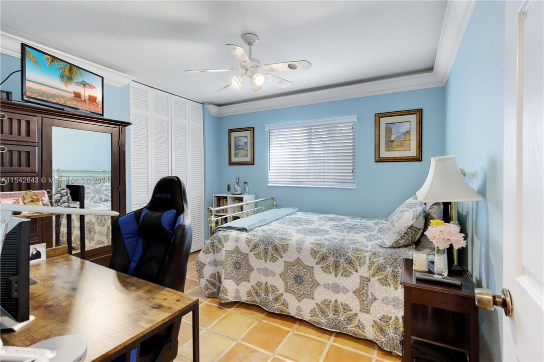 Recently Sold: $700,000 (4 beds, 2 baths, 1828 Square Feet)