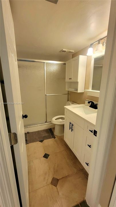 For Rent: $2,050 (2 beds, 2 baths, 1146 Square Feet)