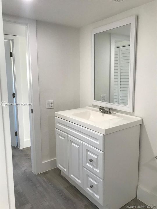 Recently Rented: $2,200 (2 beds, 1 baths, 891 Square Feet)