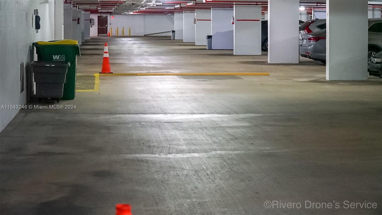 Recently Rented: $3,400 (2 beds, 2 baths, 1129 Square Feet)