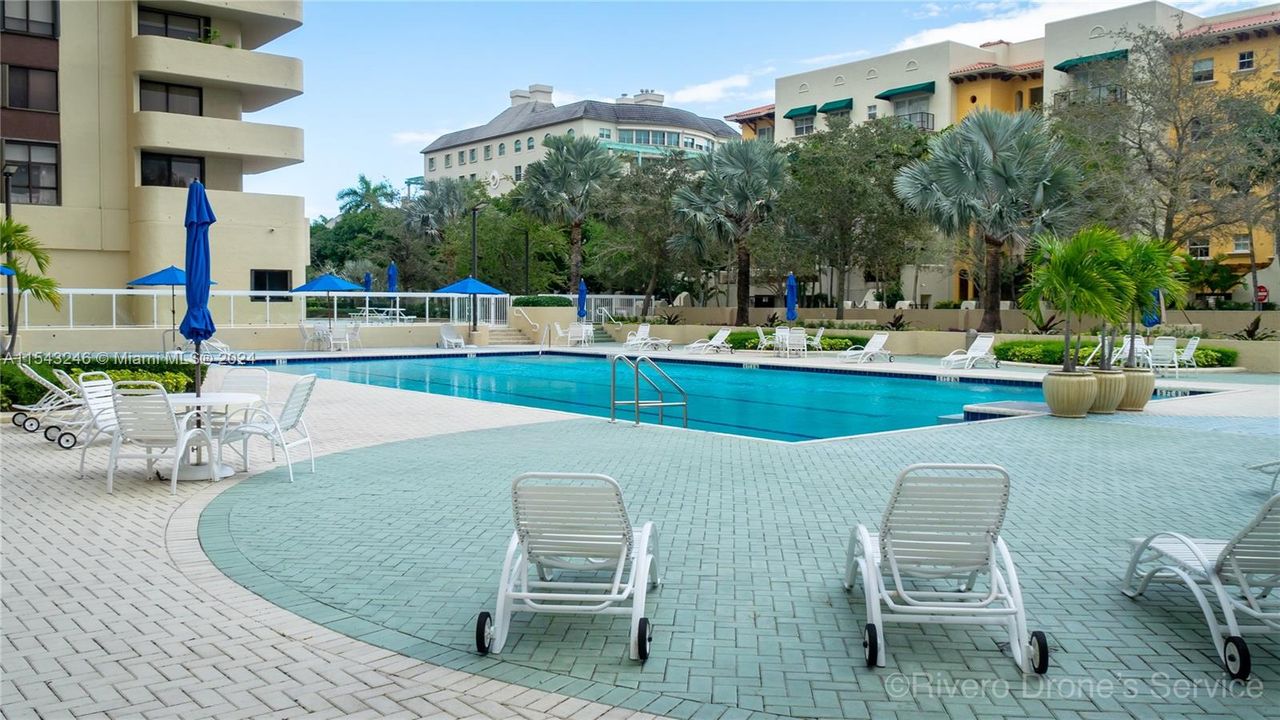 Recently Rented: $3,400 (2 beds, 2 baths, 1129 Square Feet)