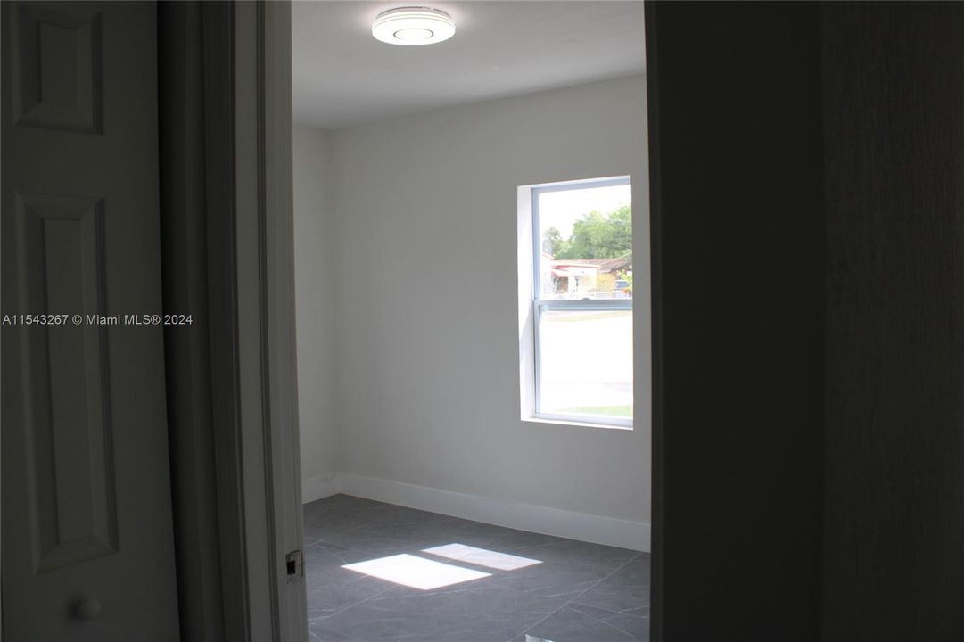 Recently Sold: $495,000 (3 beds, 2 baths, 1187 Square Feet)