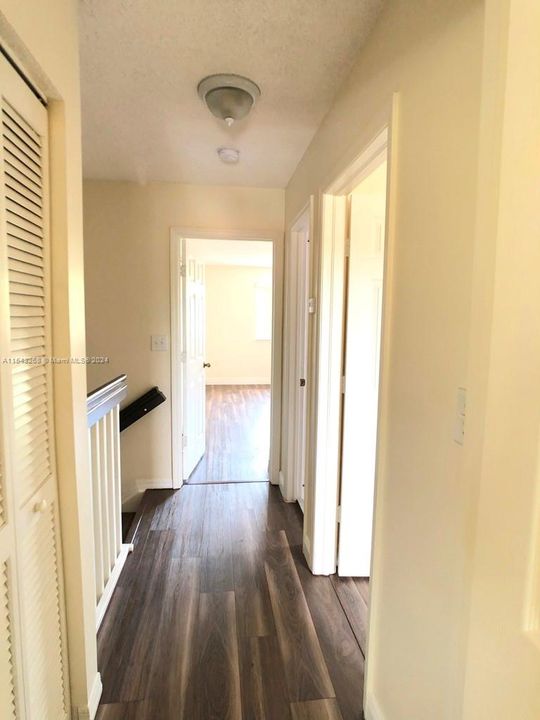 Recientemente alquilado: $2,950 (3 camas, 2 baños, 1528 Pies cuadrados)