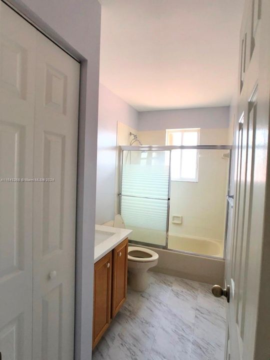 Recientemente alquilado: $2,950 (3 camas, 2 baños, 1528 Pies cuadrados)