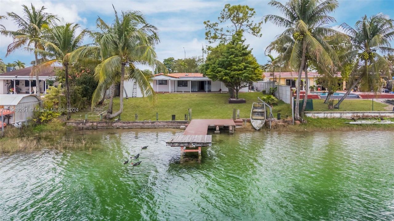 Недавно продано: $829,900 (4 спален, 4 ванн, 2810 Квадратных фут)