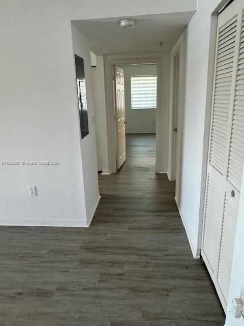 Recently Rented: $2,400 (2 beds, 2 baths, 1130 Square Feet)