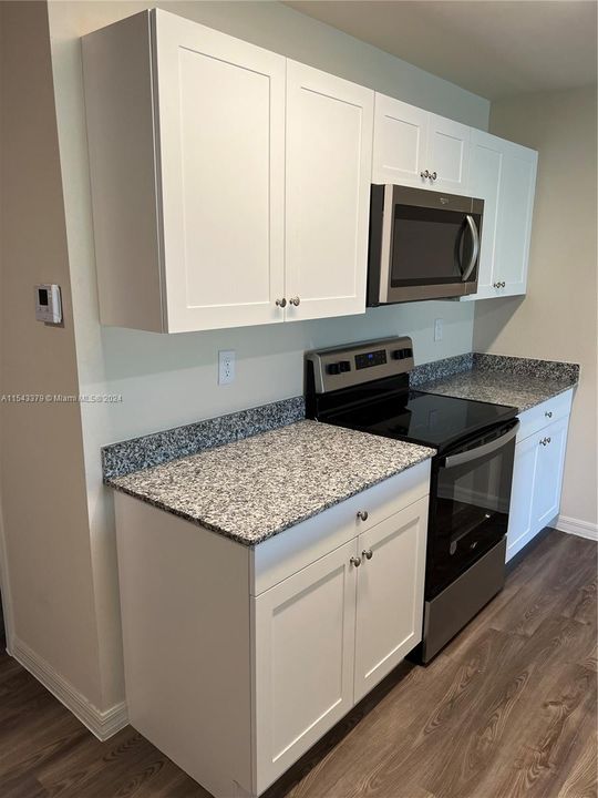 Active With Contract: $2,100 (3 beds, 2 baths, 0 Square Feet)