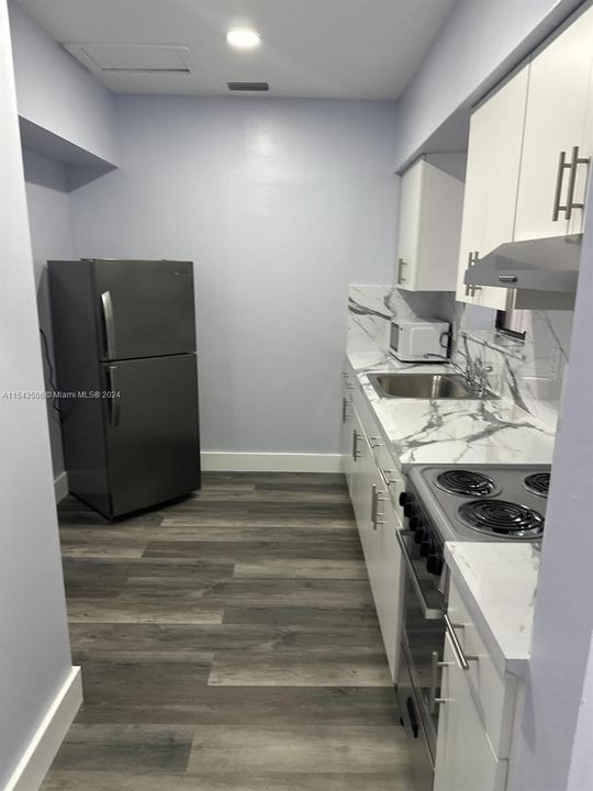 Недавно арендовано: $1,800 (1 спален, 1 ванн, 1918 Квадратных фут)