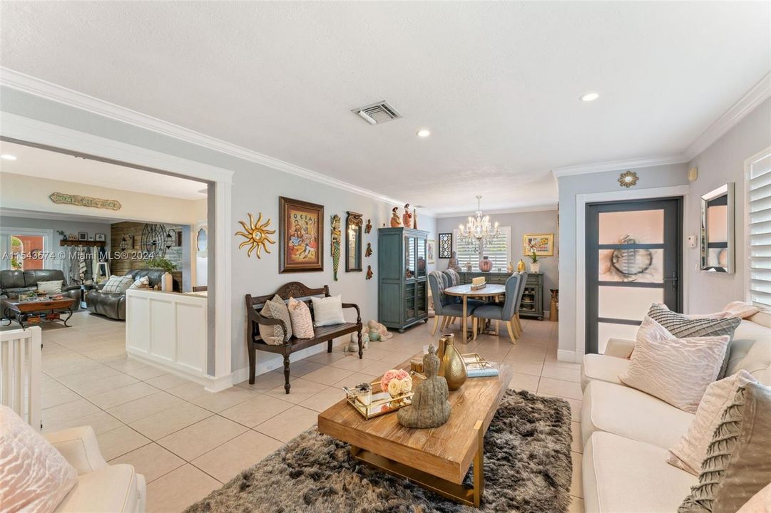 Recently Sold: $755,000 (4 beds, 3 baths, 2016 Square Feet)
