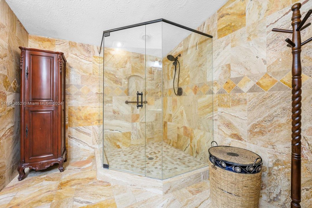 待售: $359,000 (3 贝兹, 2 浴室, 1430 平方英尺)