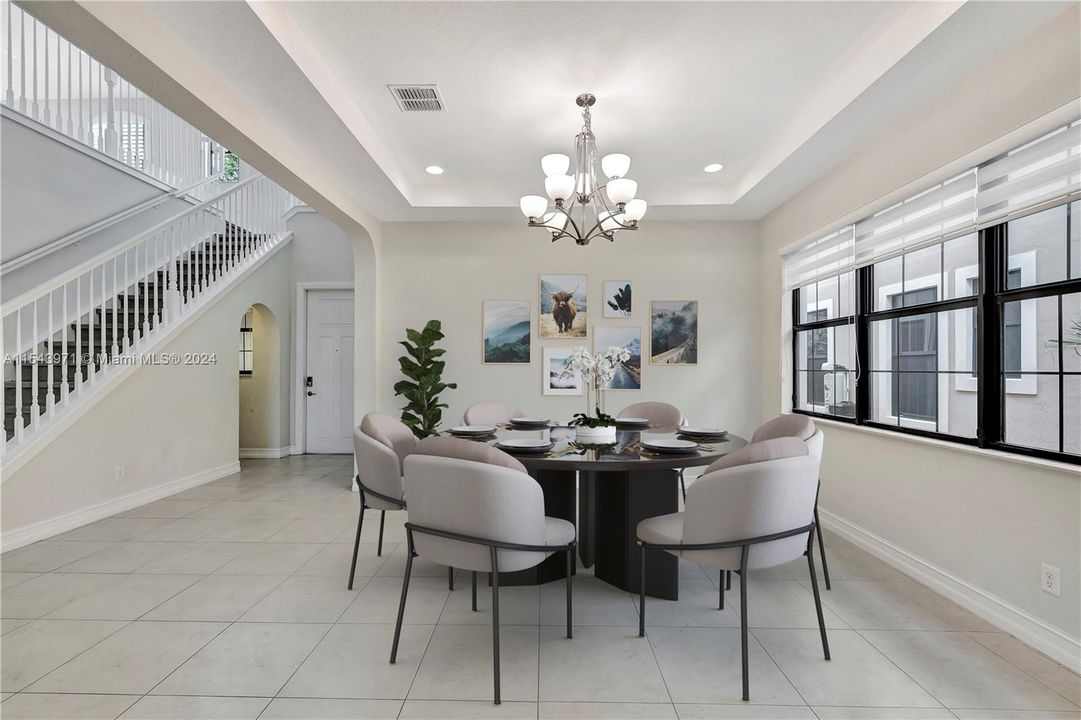 Недавно продано: $1,250,000 (4 спален, 3 ванн, 3806 Квадратных фут)