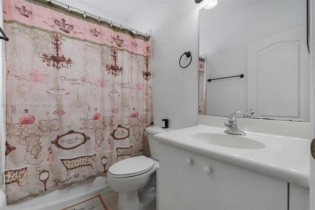 待售: $935,000 (4 贝兹, 3 浴室, 2558 平方英尺)