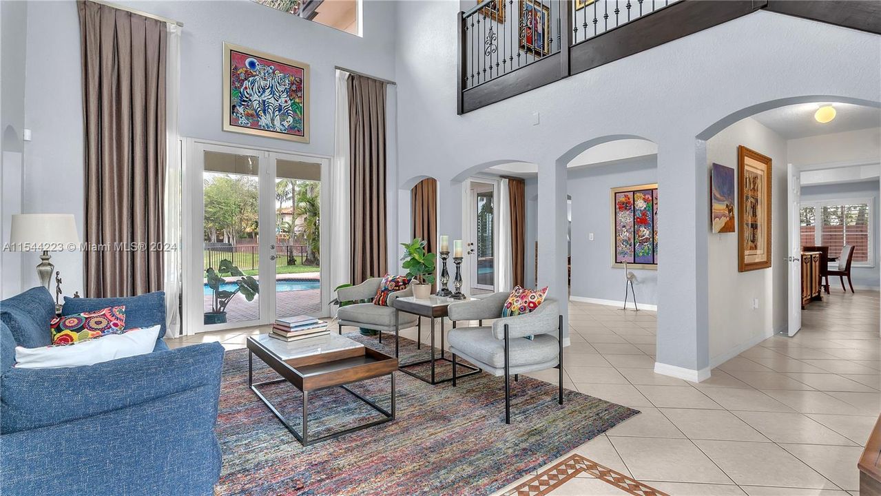 Recently Sold: $1,275,000 (5 beds, 4 baths, 2889 Square Feet)