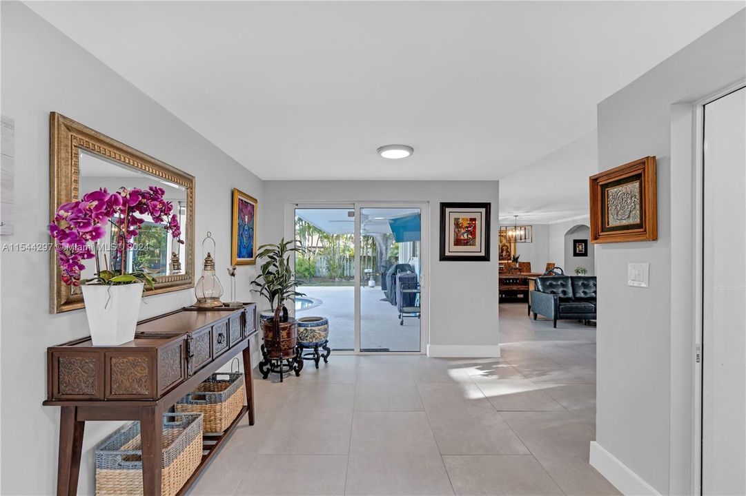 Active With Contract: $1,850,000 (4 beds, 3 baths, 3114 Square Feet)