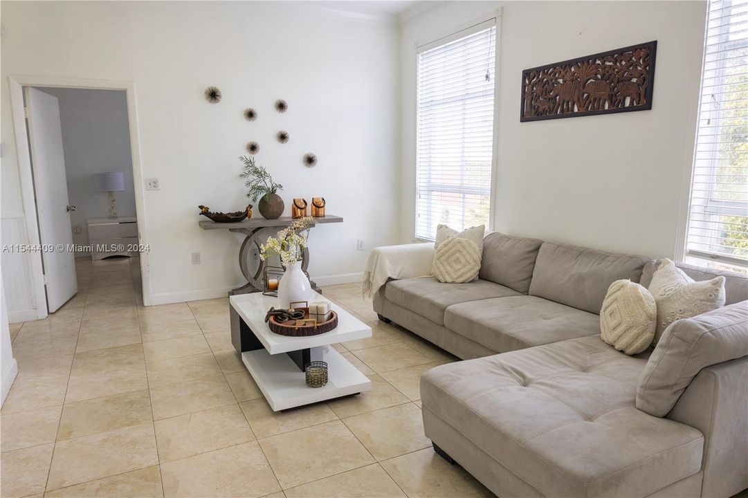 Recently Sold: $249,900 (2 beds, 2 baths, 830 Square Feet)