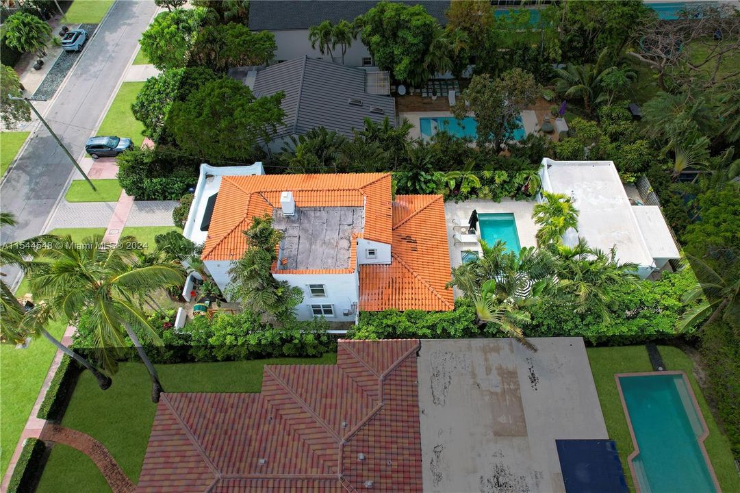 Vendido Recientemente: $2,750,000 (4 camas, 3 baños, 3152 Pies cuadrados)