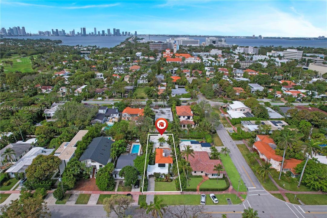 Recently Sold: $2,750,000 (4 beds, 3 baths, 3152 Square Feet)