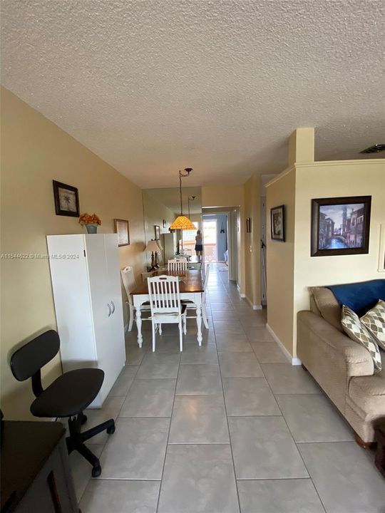 For Sale: $119,500 (1 beds, 1 baths, 625 Square Feet)