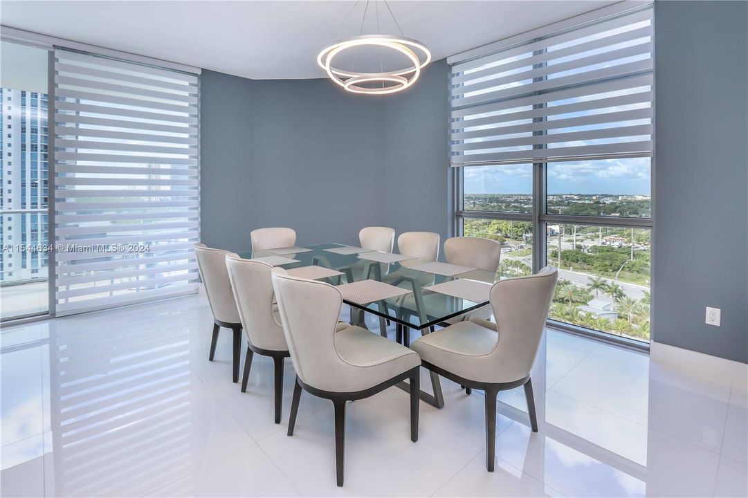 For Sale: $1,290,000 (2 beds, 2 baths, 1999 Square Feet)