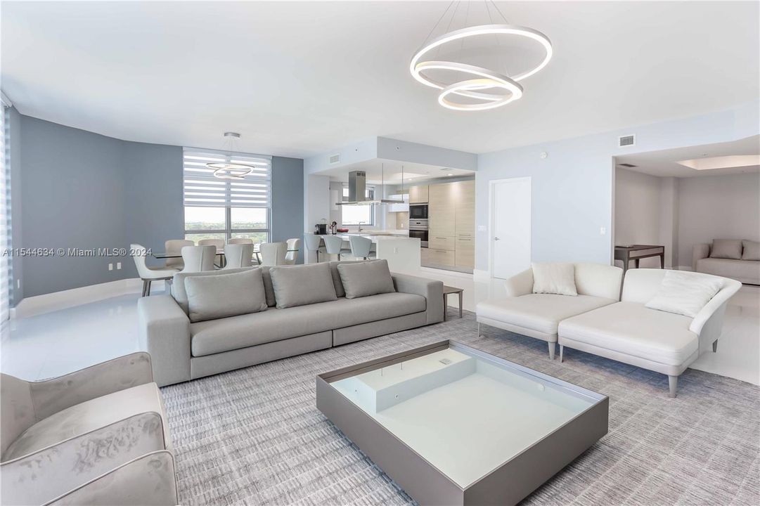 For Sale: $1,290,000 (2 beds, 2 baths, 1999 Square Feet)