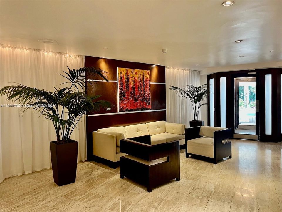 Vendido Recientemente: $799,999 (2 camas, 2 baños, 1188 Pies cuadrados)