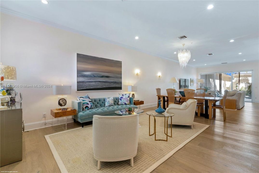 Recently Sold: $1,985,000 (3 beds, 3 baths, 2523 Square Feet)