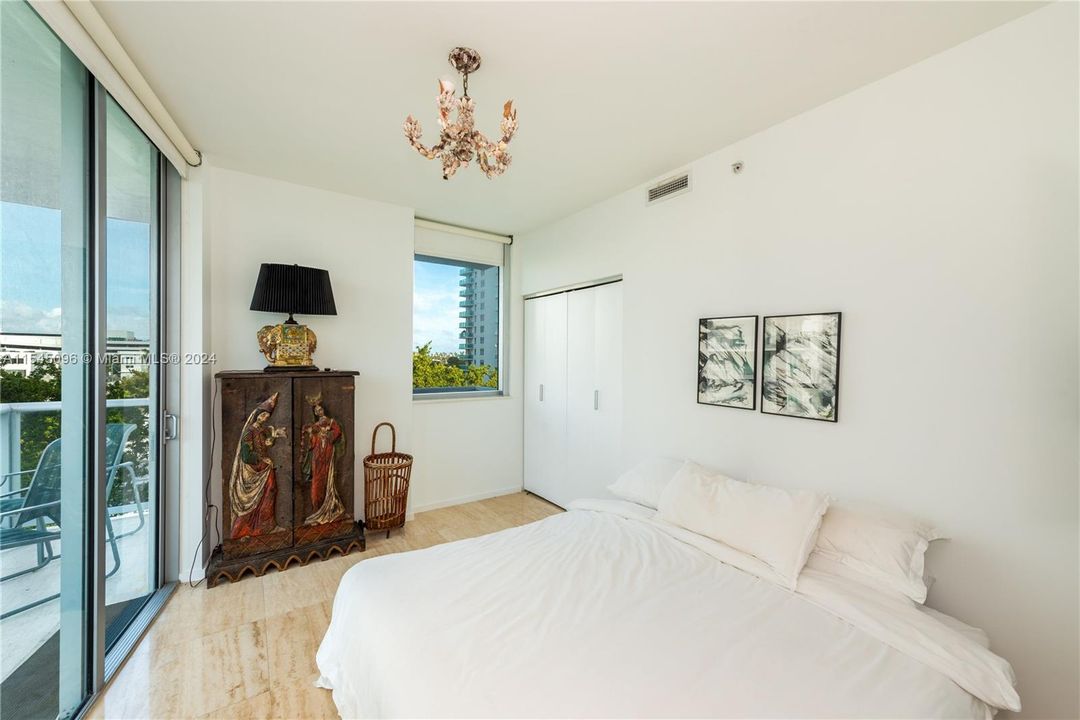 For Sale: $3,450,000 (3 beds, 2 baths, 1974 Square Feet)