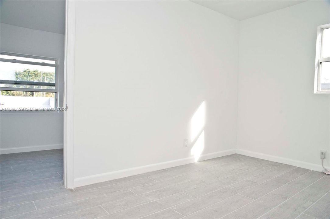 Recently Rented: $1,650 (2 beds, 1 baths, 650 Square Feet)