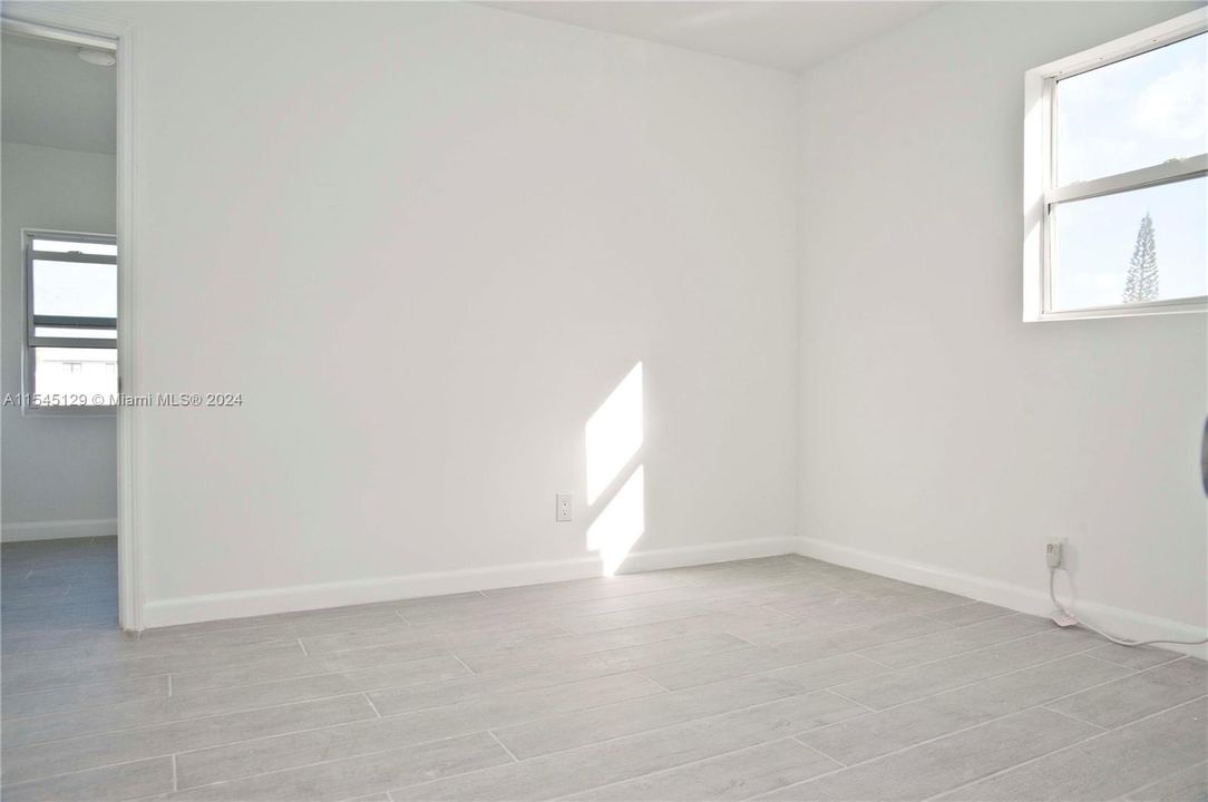 Recently Rented: $1,650 (2 beds, 1 baths, 650 Square Feet)