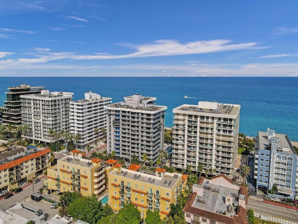 For Sale: $899,000 (2 beds, 2 baths, 1579 Square Feet)