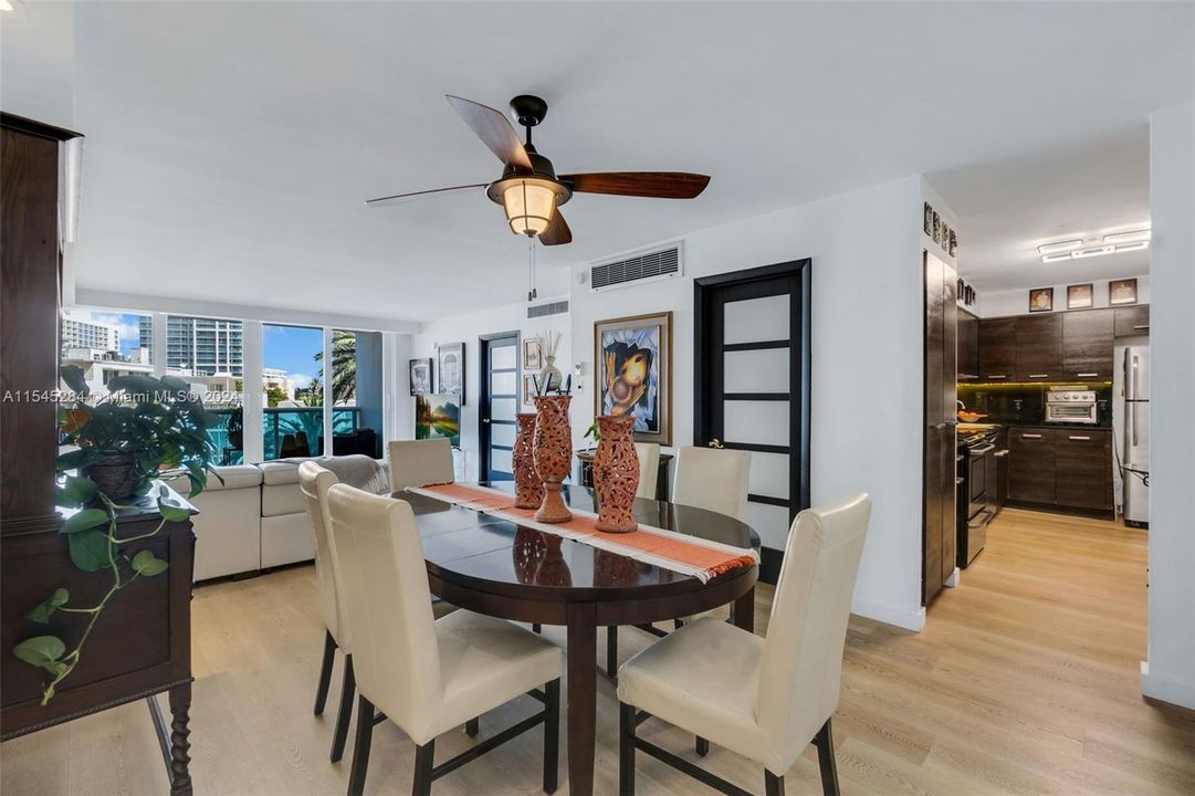 Recently Sold: $380,000 (1 beds, 1 baths, 910 Square Feet)