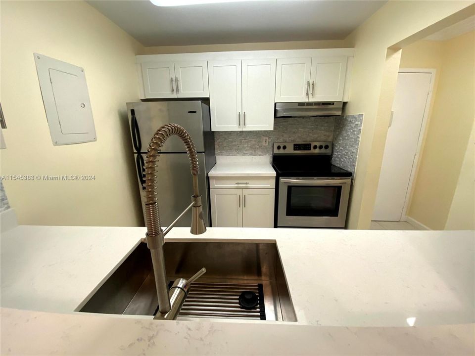 Recientemente alquilado: $2,000 (1 camas, 1 baños, 694 Pies cuadrados)