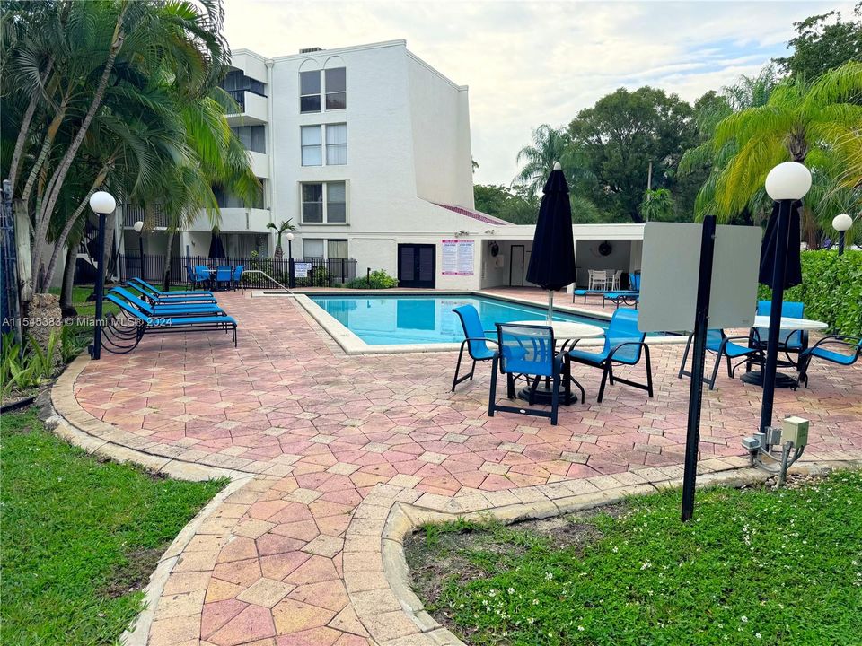 Recientemente alquilado: $2,000 (1 camas, 1 baños, 694 Pies cuadrados)