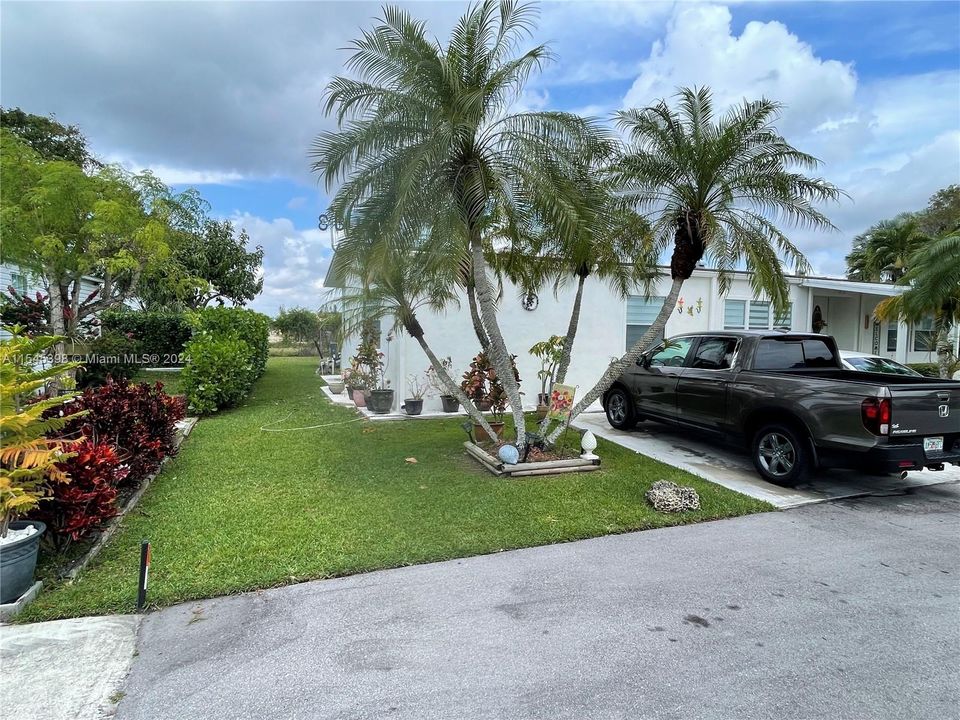 Recently Sold: $310,000 (3 beds, 2 baths, 1890 Square Feet)